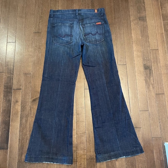 7 For All Mankind Ginger Jeans Medium/dark wash size 28W/29L flare style - Picture 4 of 9